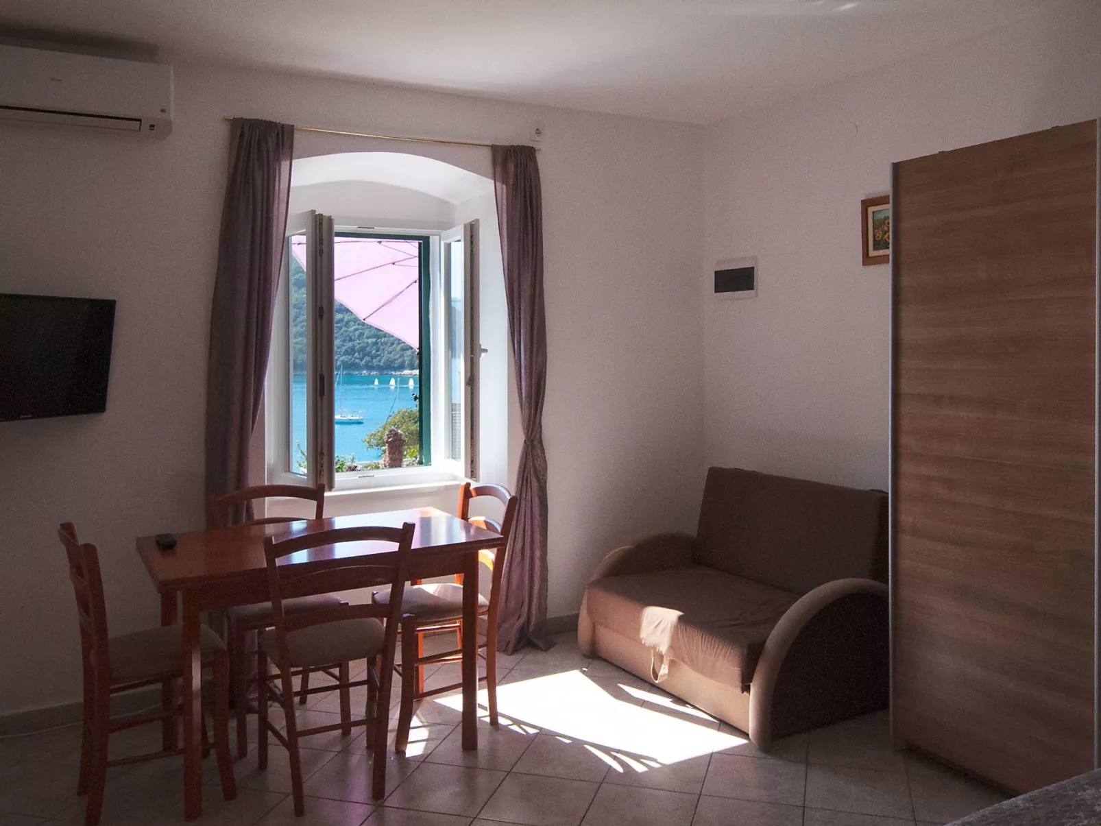 Studio Azure Bay , zentrale Lage-Inside