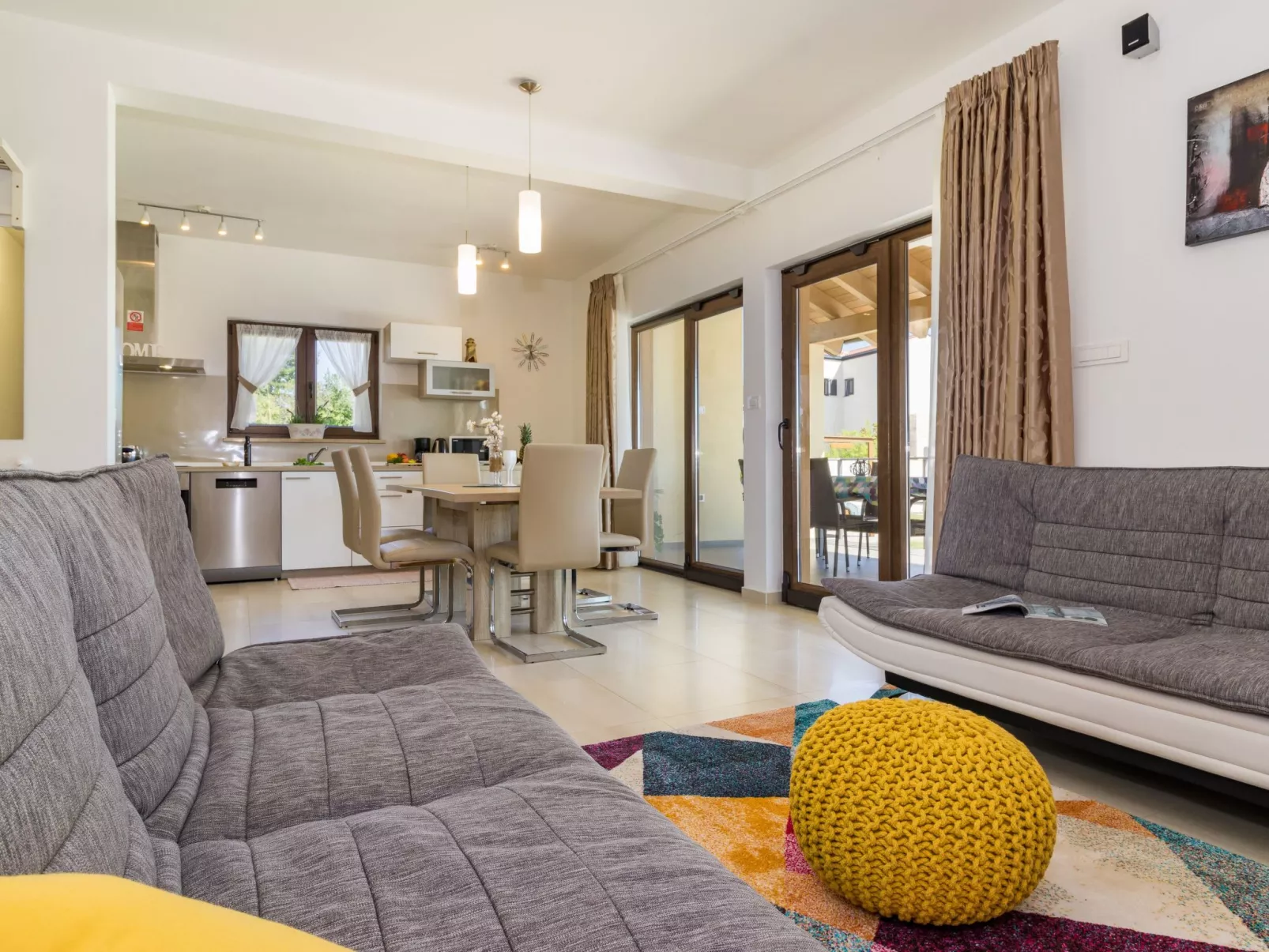 Beeindruckende Luxusvilla mit beheiztem Privatpool-Dedans