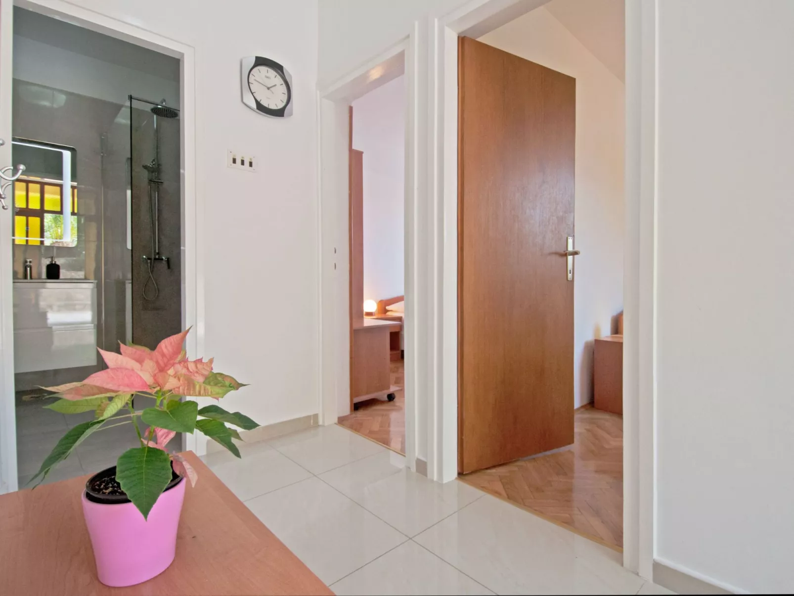 Wohnung "Olia Orange" mit Terrasse-Dedans