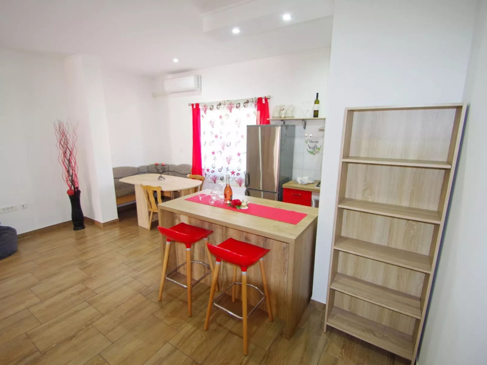 2 schlafzimmer ferienwohnung in viilage Loborika-Inside