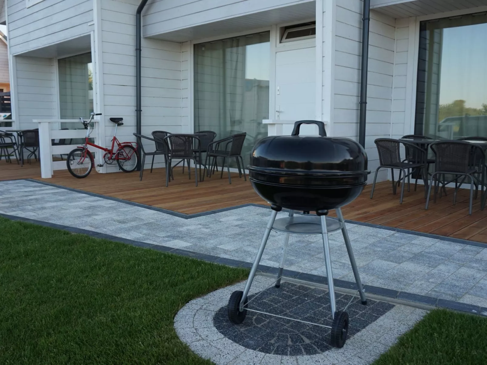 "Stop Star Sarbinowo"-Outside