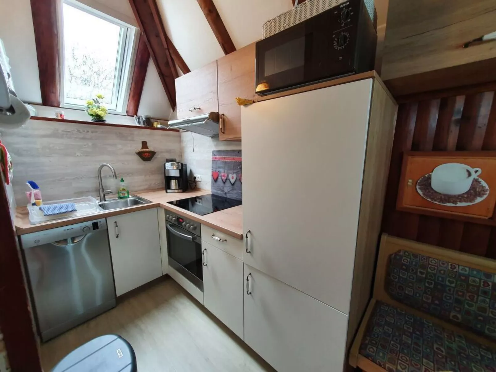 Haus Rotkäppchen-Drinnen