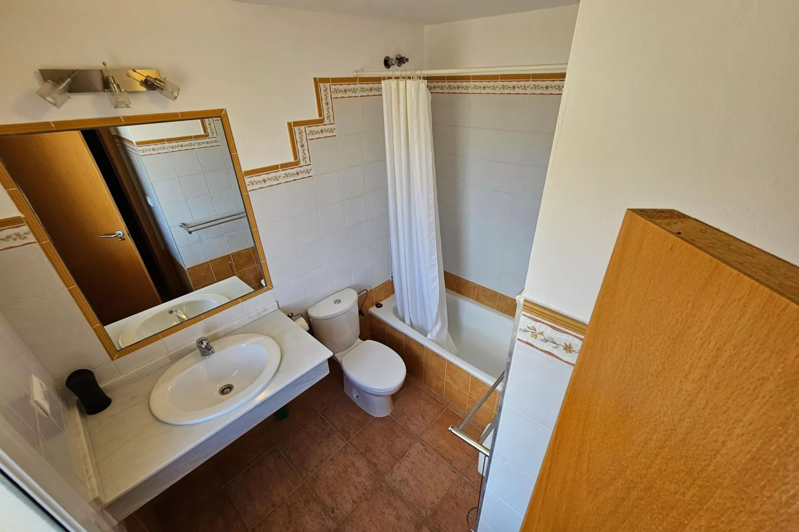 Casa Guadiana-Bathroom