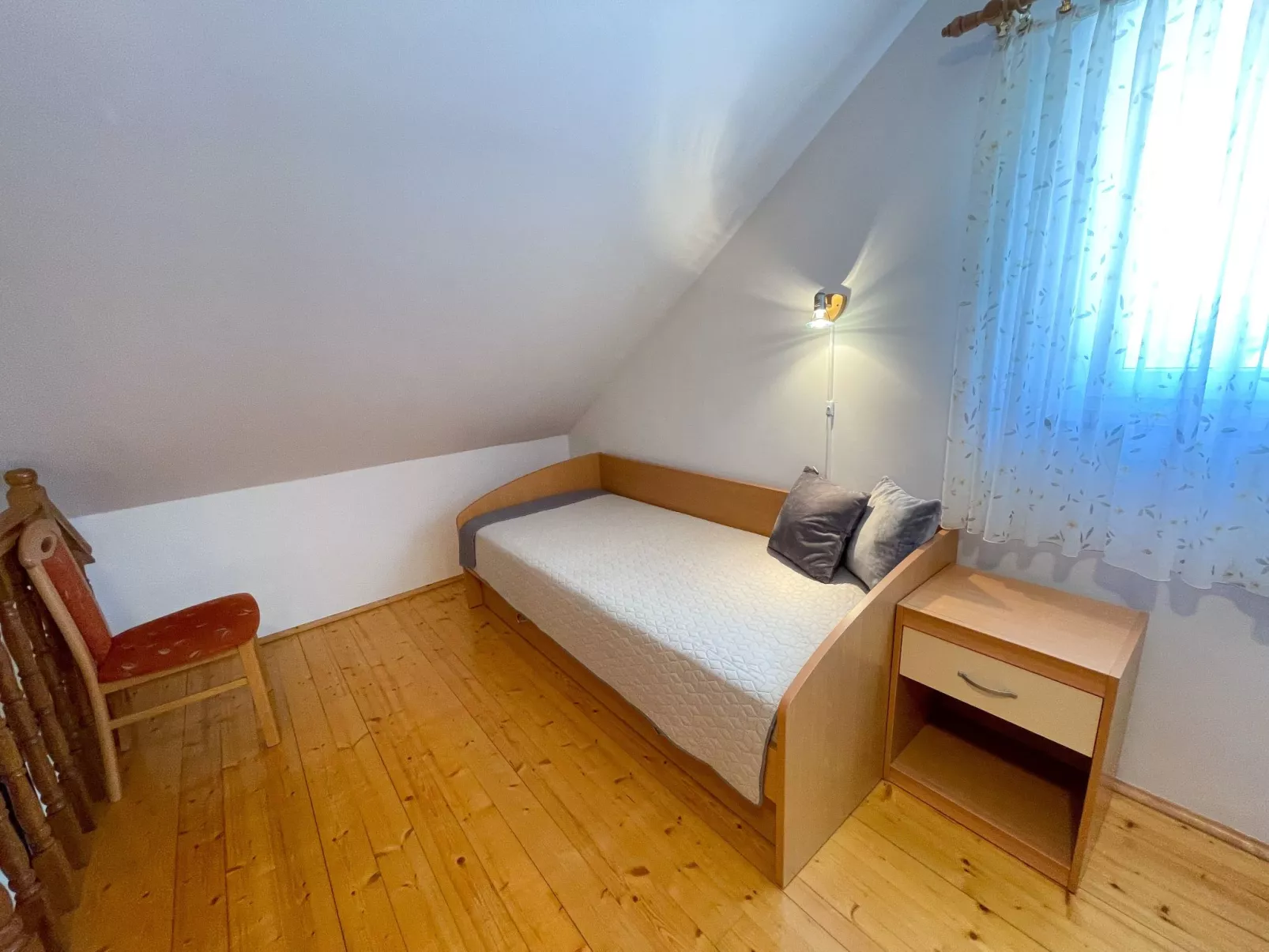 Wohnung in Jadranovo mit Grill, gemeinschaftlichem Pool und Terrasse - Drinnen