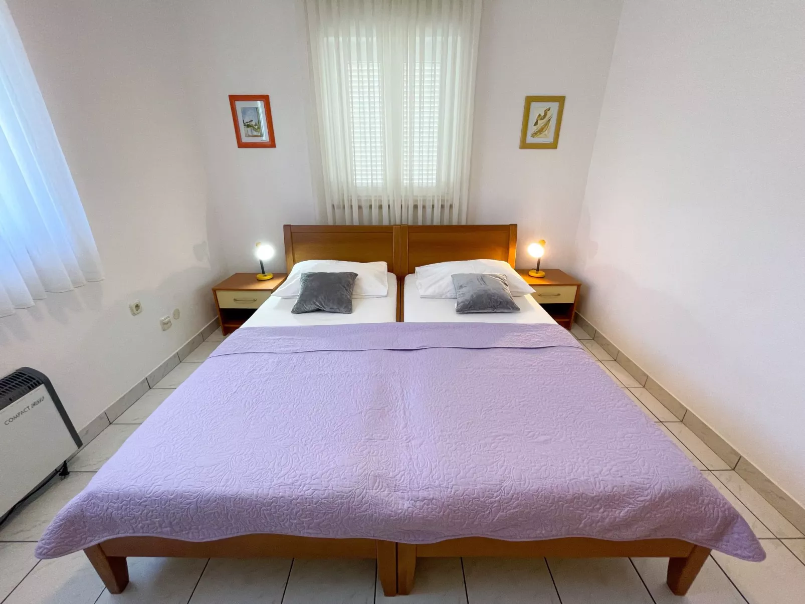 In Jadranovo mit Terrasse, gemeinschaftlichem Pool und Garten - Drinnen