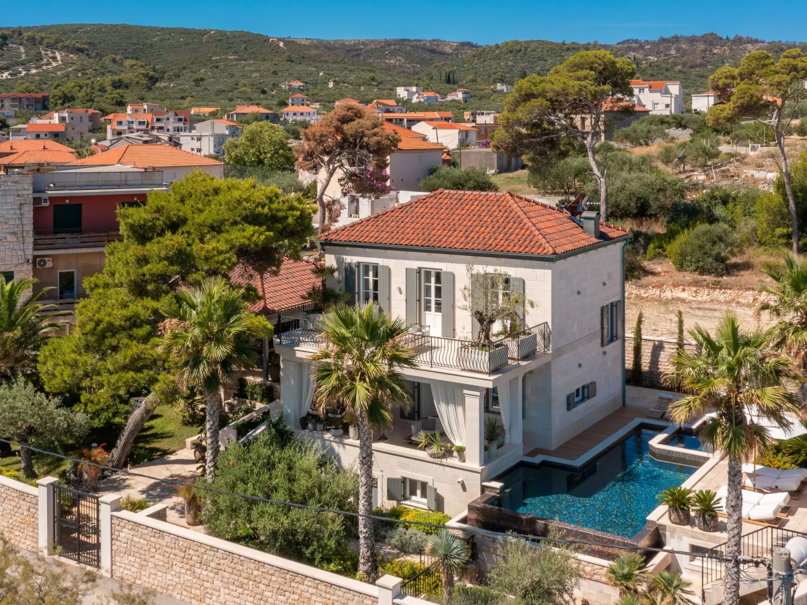 Villa L'orizzonte mit Außenküche in der Nähe von Trogir-Dehors