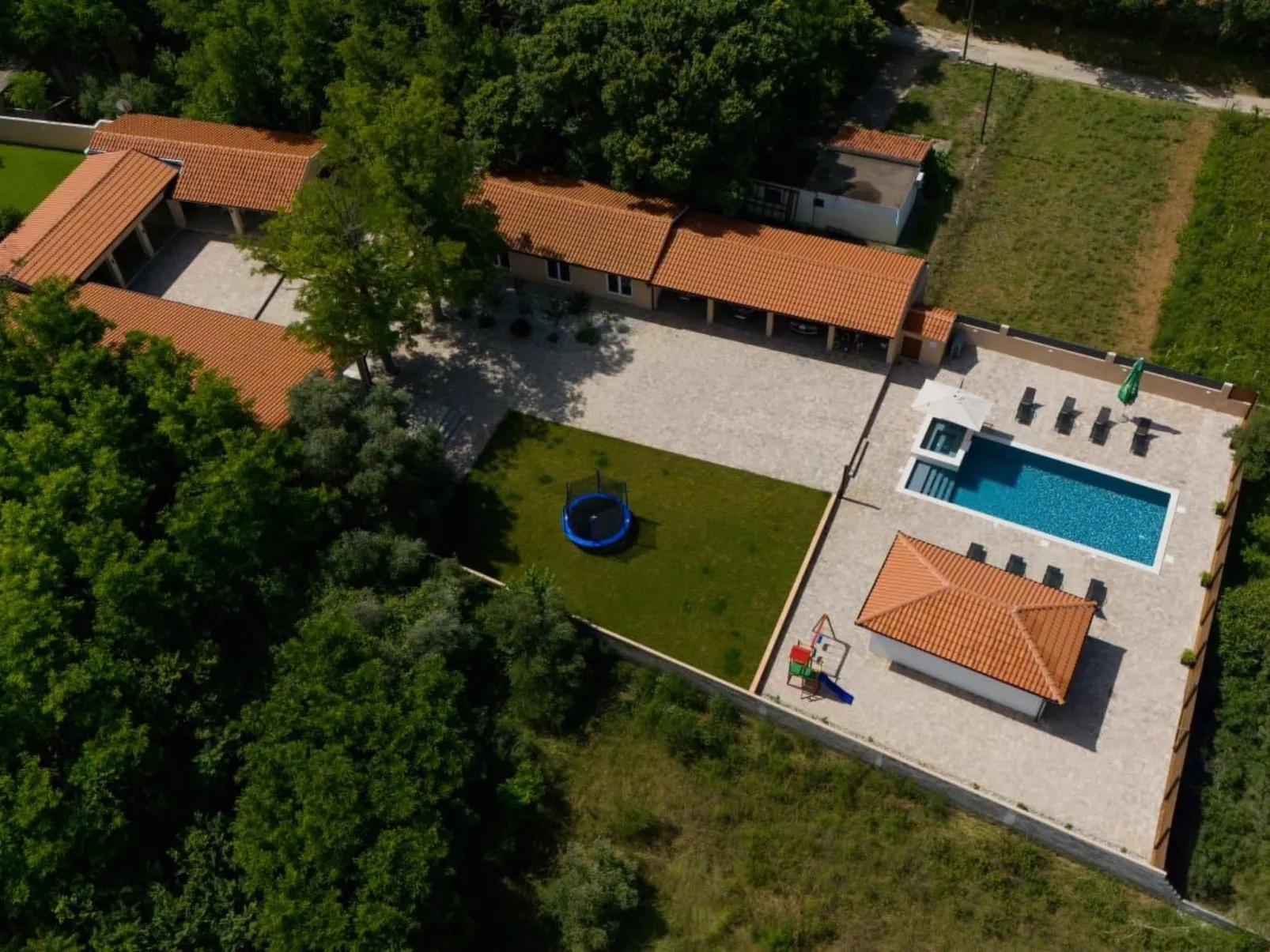 Wunderschöne Villa mit privatem Fitnessstudio und Pool - TA Leut-Draußen