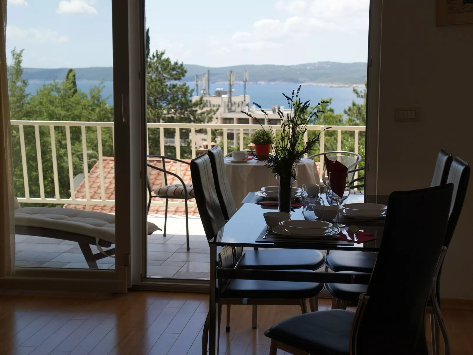 Wohnung für 5 Personen mit AC und Parkplatz