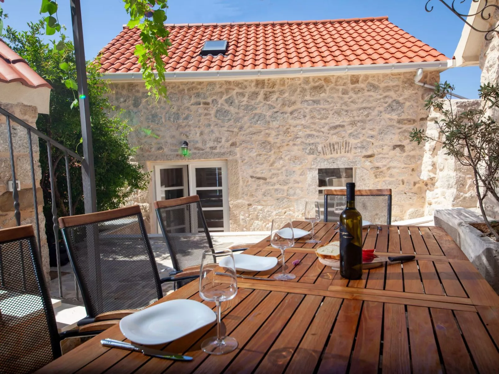 Wunderschöne Steinvilla mit tollem Ausblick-Dehors