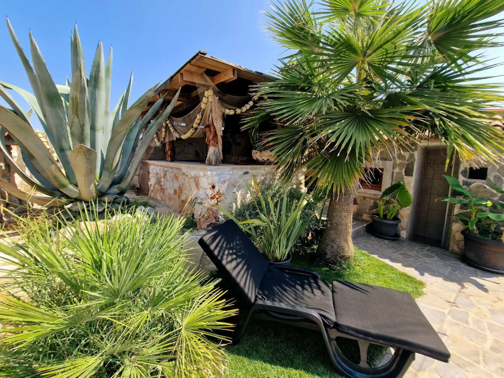 Schönes Haus in Pomer mit privatem Parkplatz-Draußen