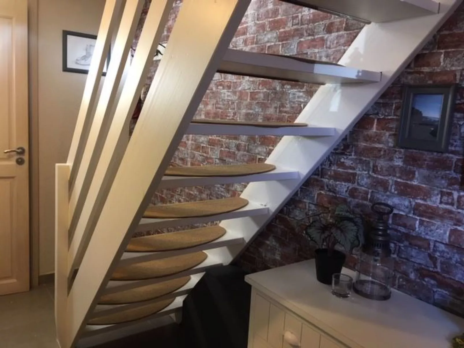 Zonneweelde bei Dünen und Wald-Outside