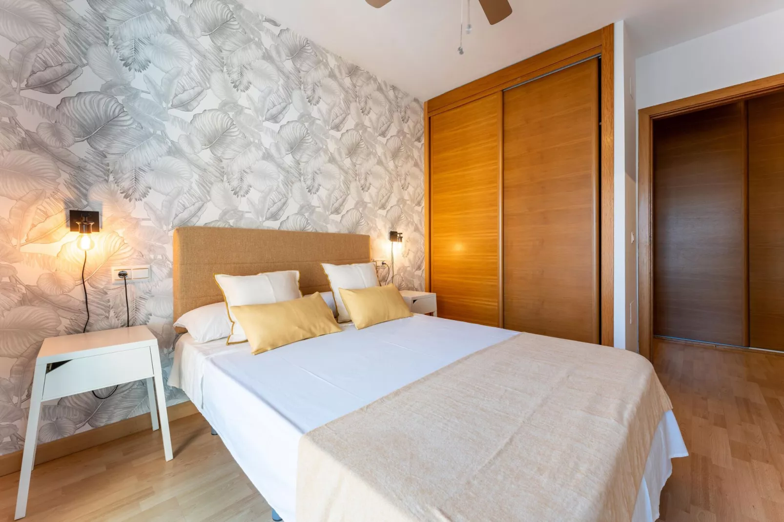 CT 252 - Faro's Malaga Citylights - Amazing Roof Terrace-Bedroom