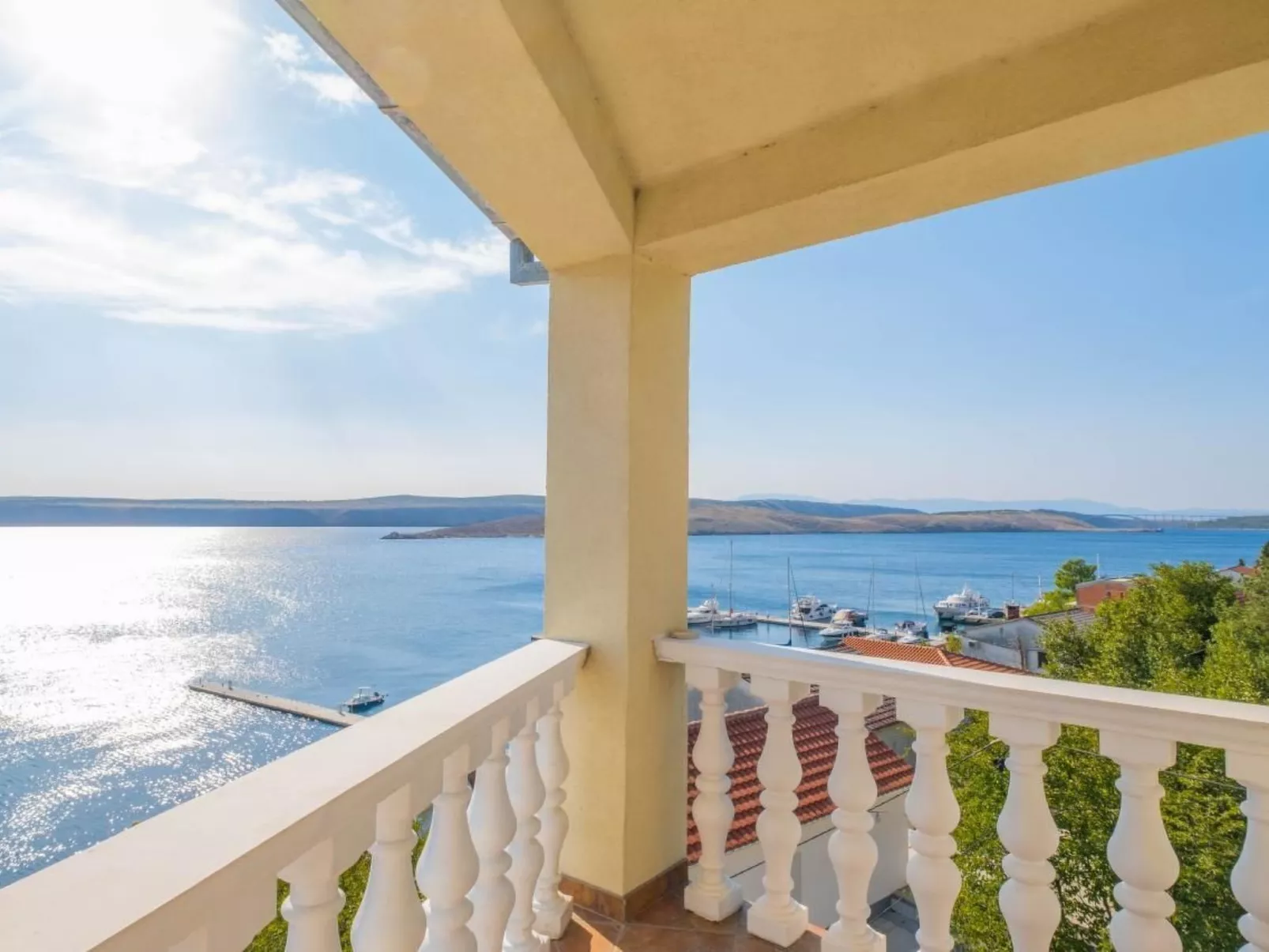 Ahel-Image-tags.info