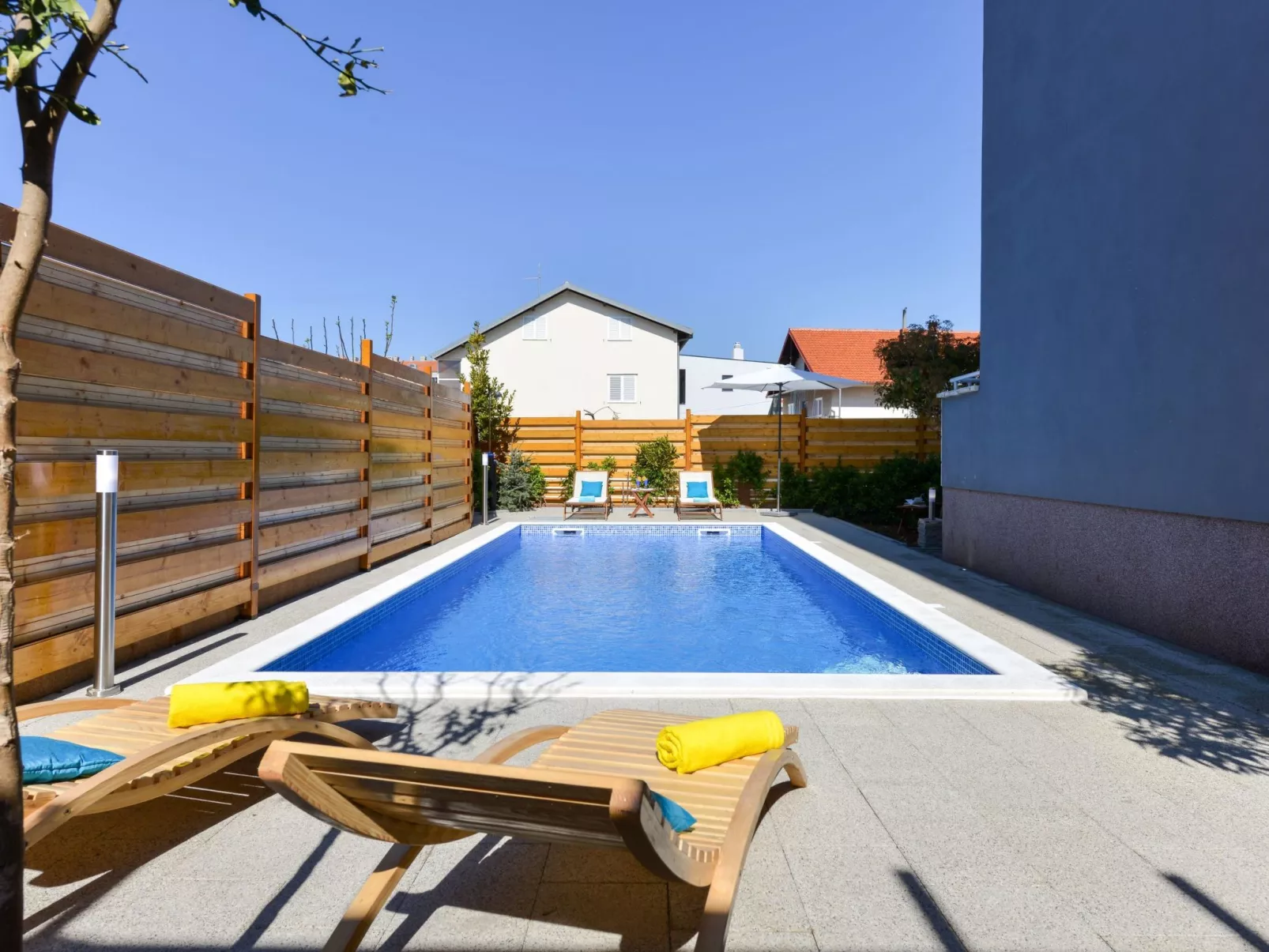 Villa Šima- Luxusappartement mit privatem Pool-Draußen