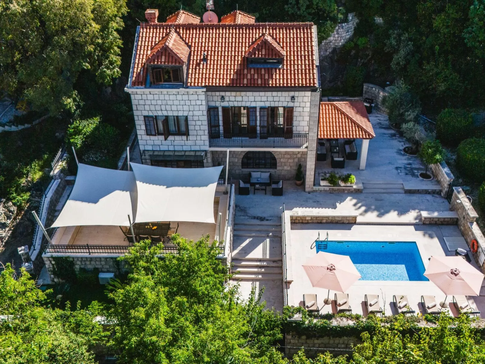 Luxuriöse Villa am Strand in Dubrovnik mit Pool-Draußen
