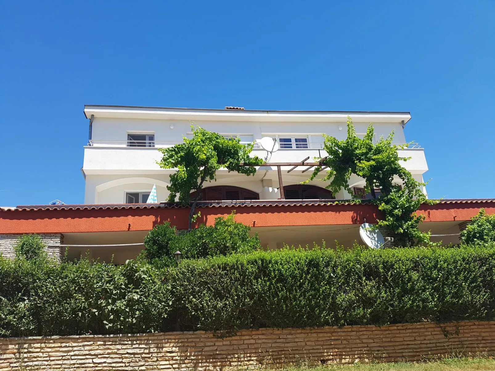 Ganze Wohnung in Ližnjan mit Möbliertem Balkon