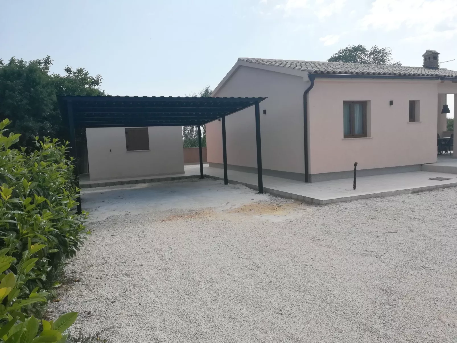 Haus Nina mit beheiztem Schwimmbad-Draußen