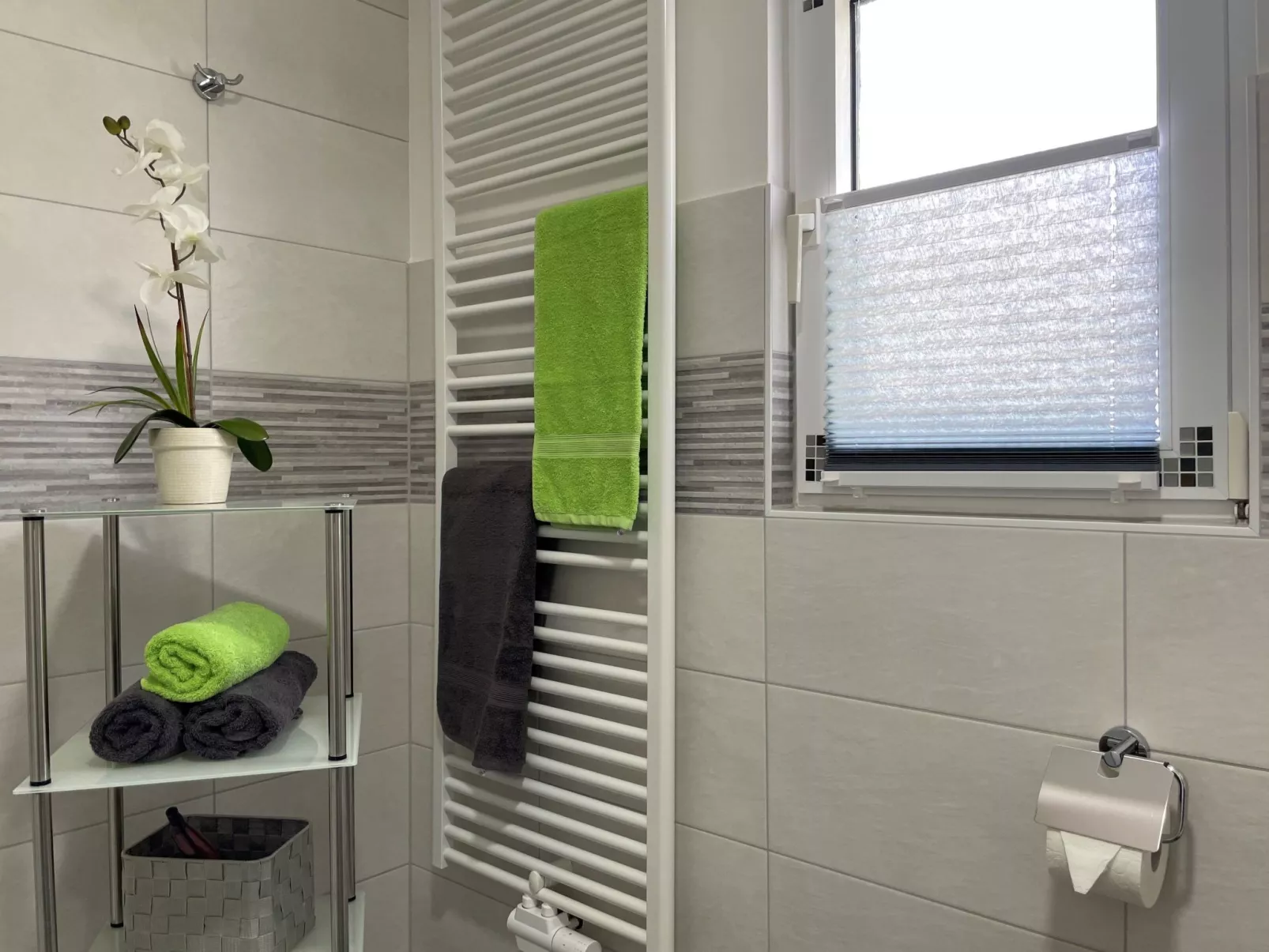 Modernes, gemütliches Ferienhaus mit Terrasse und Garten - Inside