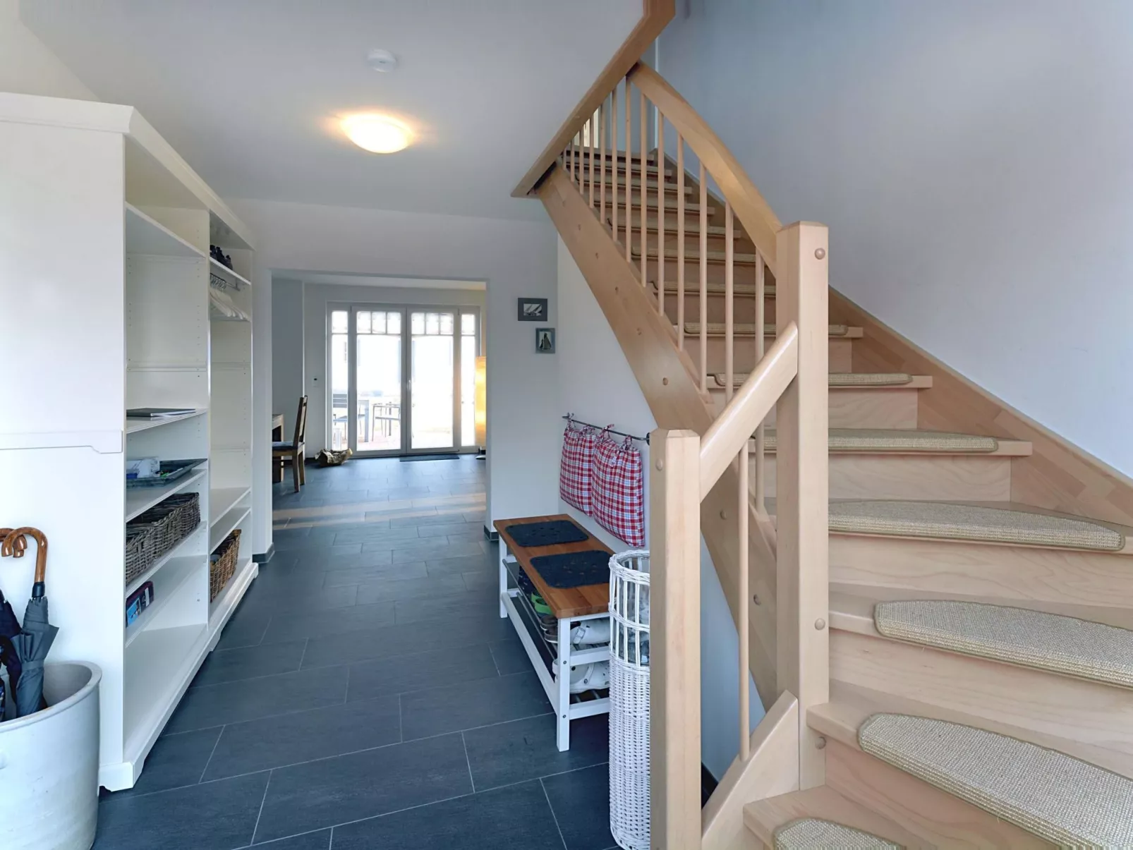 Komfort Ferienhaus mit Sauna und Kamin, auf großem Waldgrundstück, in absoluter-Inside