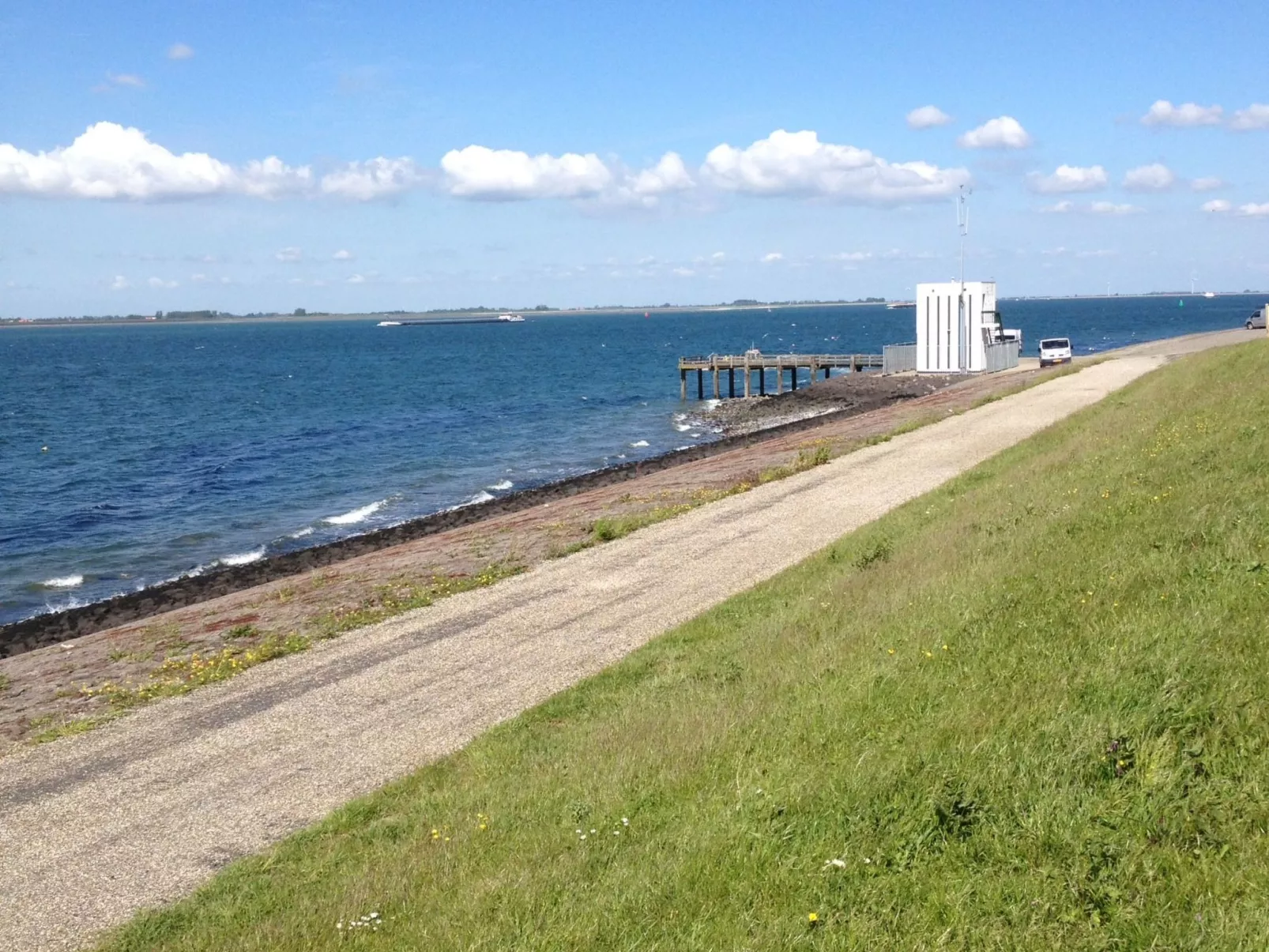 Mit Garten, Grill und Terrasse-Draußen