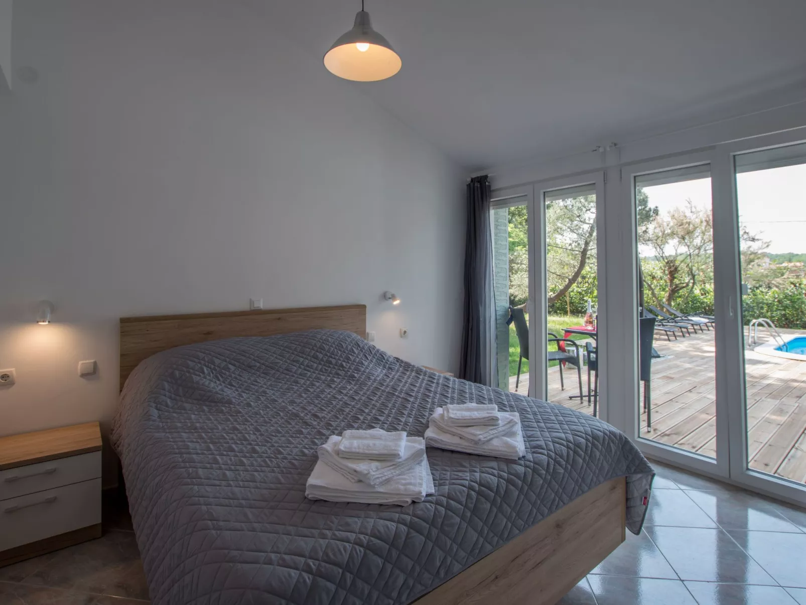 Für 10 Personen und 2 Kinder in Juricani, Istrien (Istrische Riviera)-Drinnen