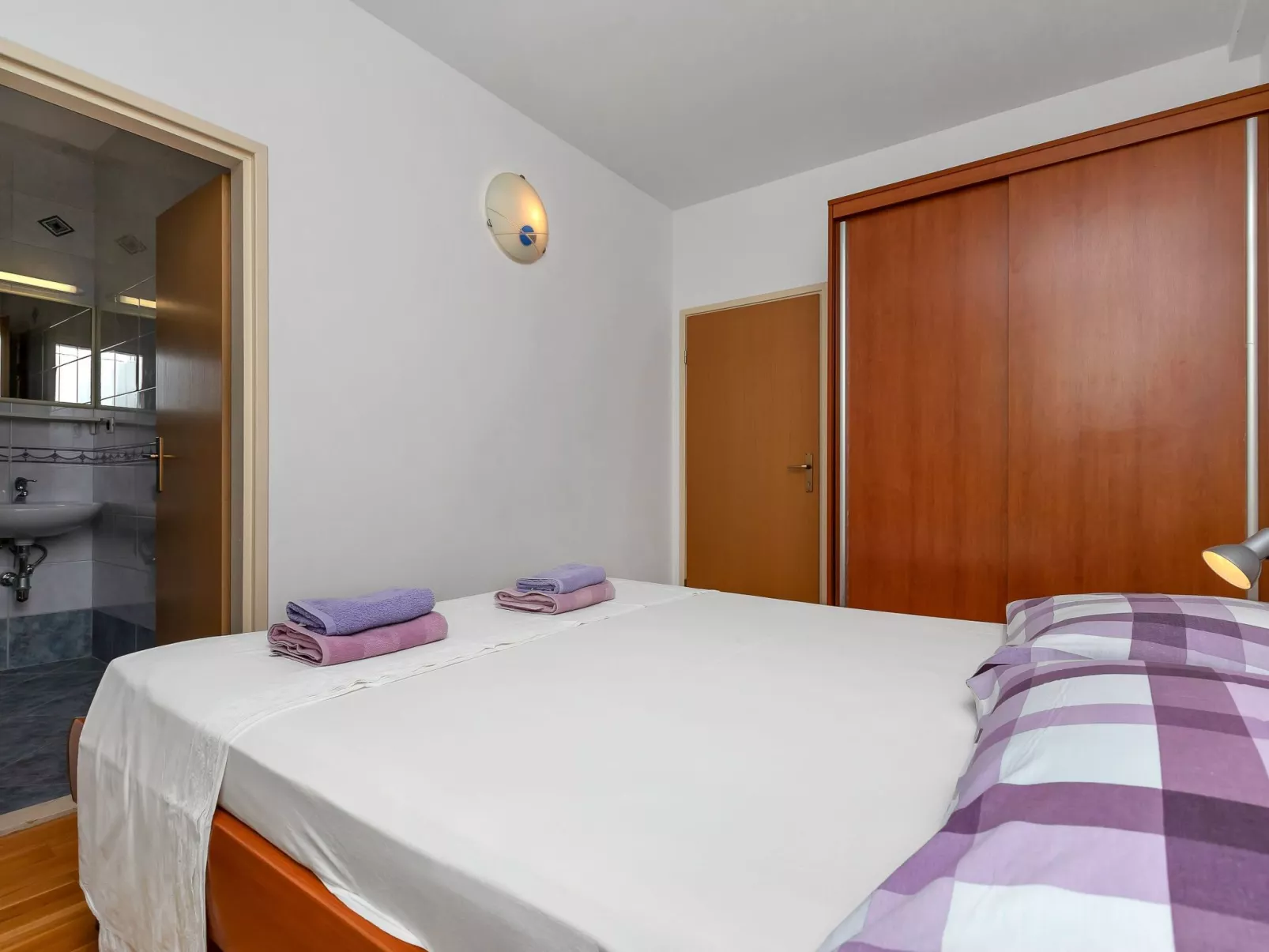 ★4Schlafzimmer★Freies Parken★GroßerBalkon★Apt Bugenvilija-Dedans