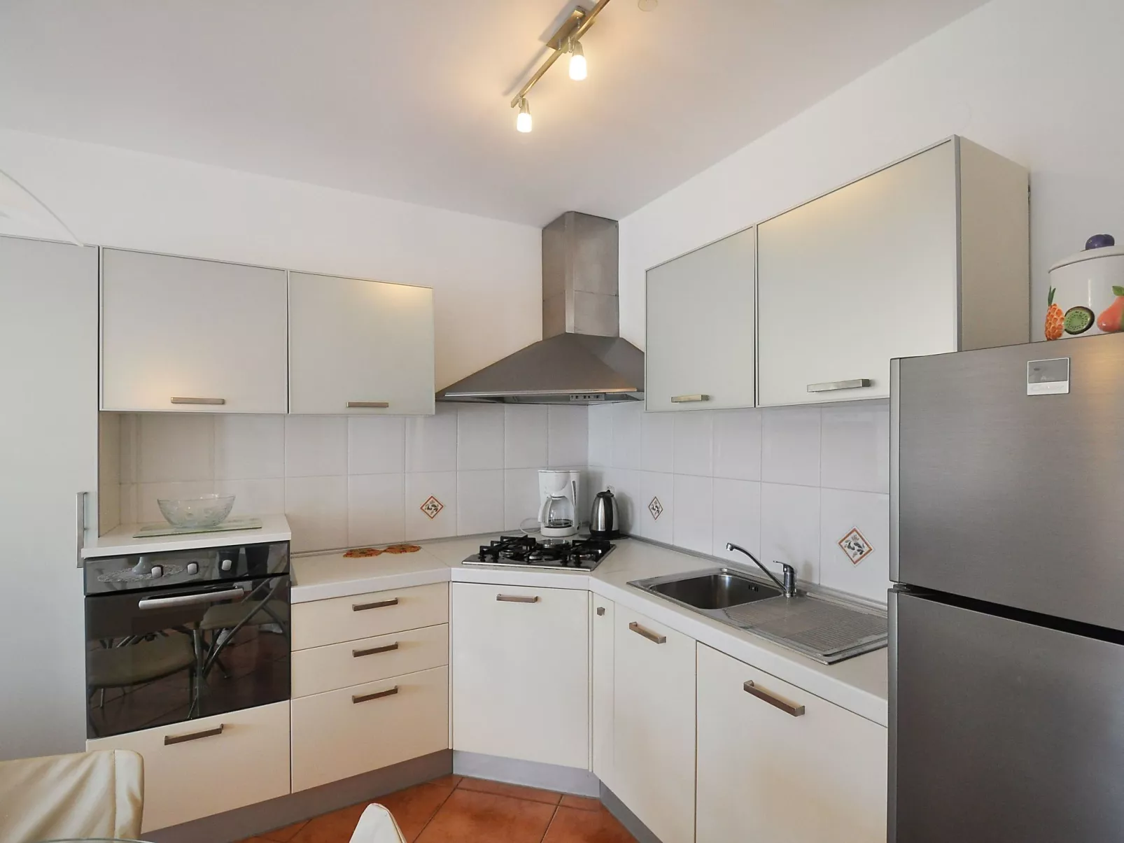 Drei-Zimmer-Wohnung in der Nähe des Meeres-Inside