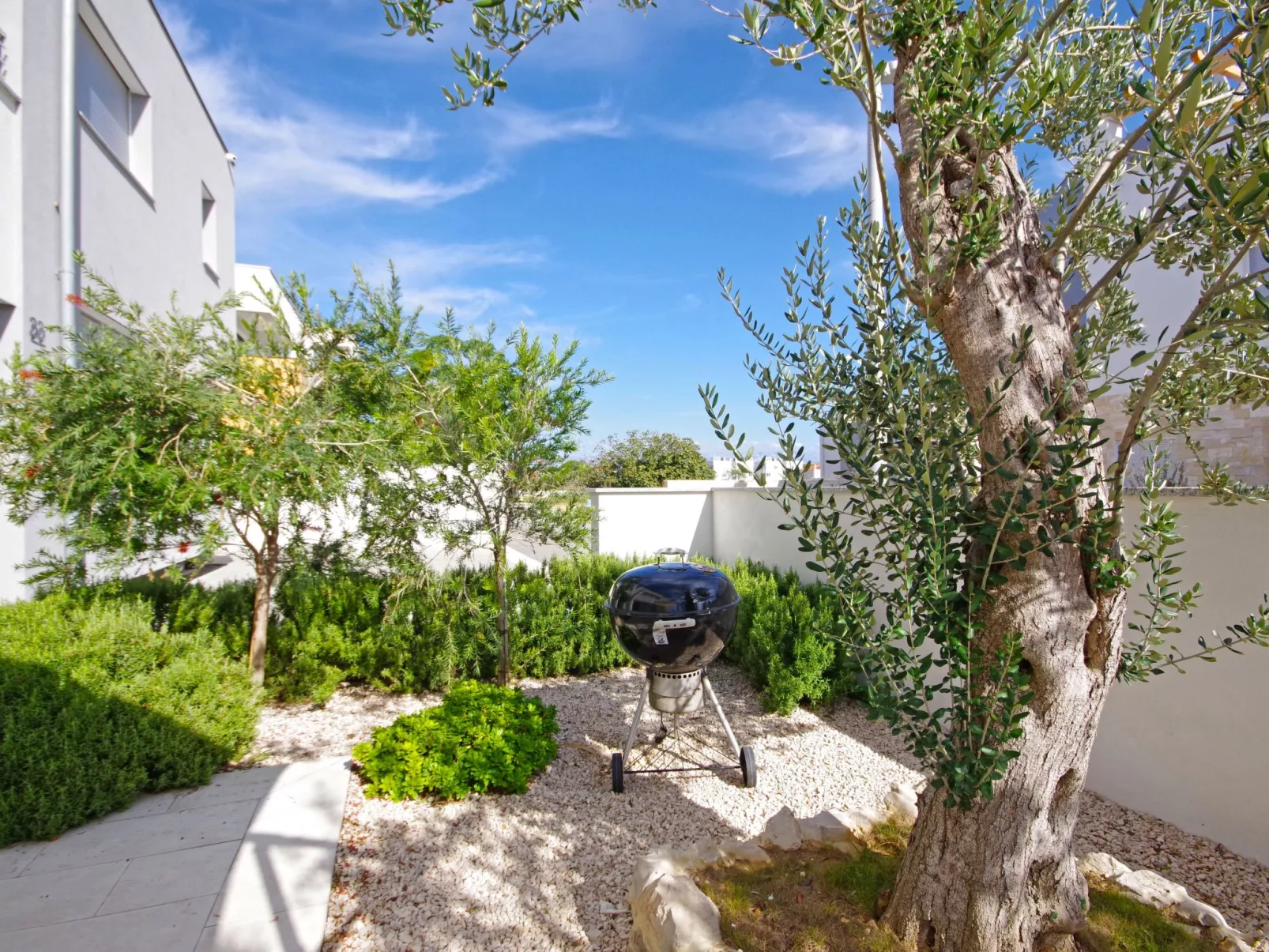 Apartment 4 Laura-Image-tags.info