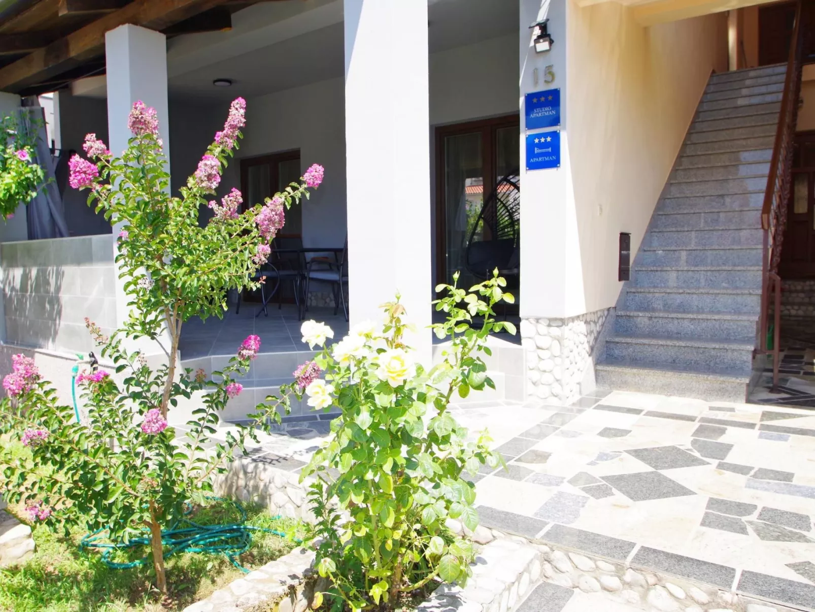 "Apartment Kate" mit Terrasse-Draußen