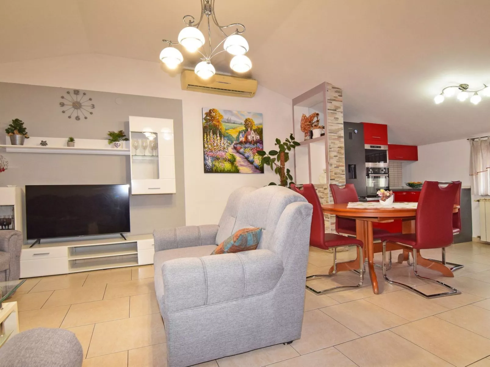 2-Zimmer-Ferienwohnung, 600m vom Strand entfernt-Drinnen