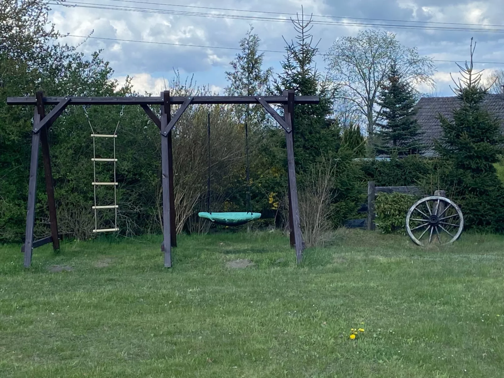 Alte Dorfschule-Draußen