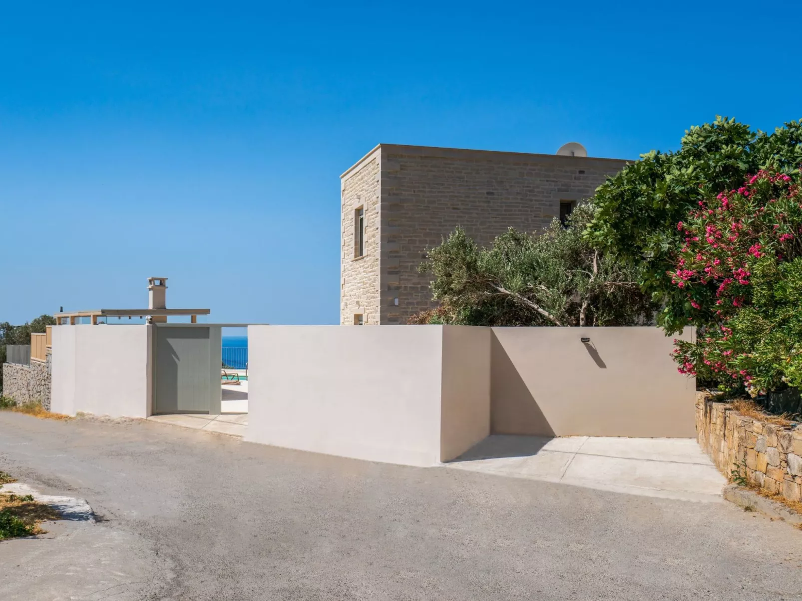 Aloni-Villa-Draußen