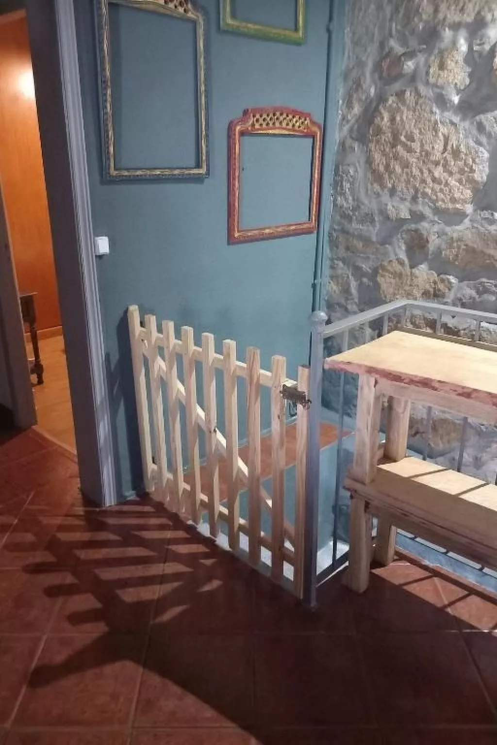 Weißes Haus in Douro Weinberge-Drinnen