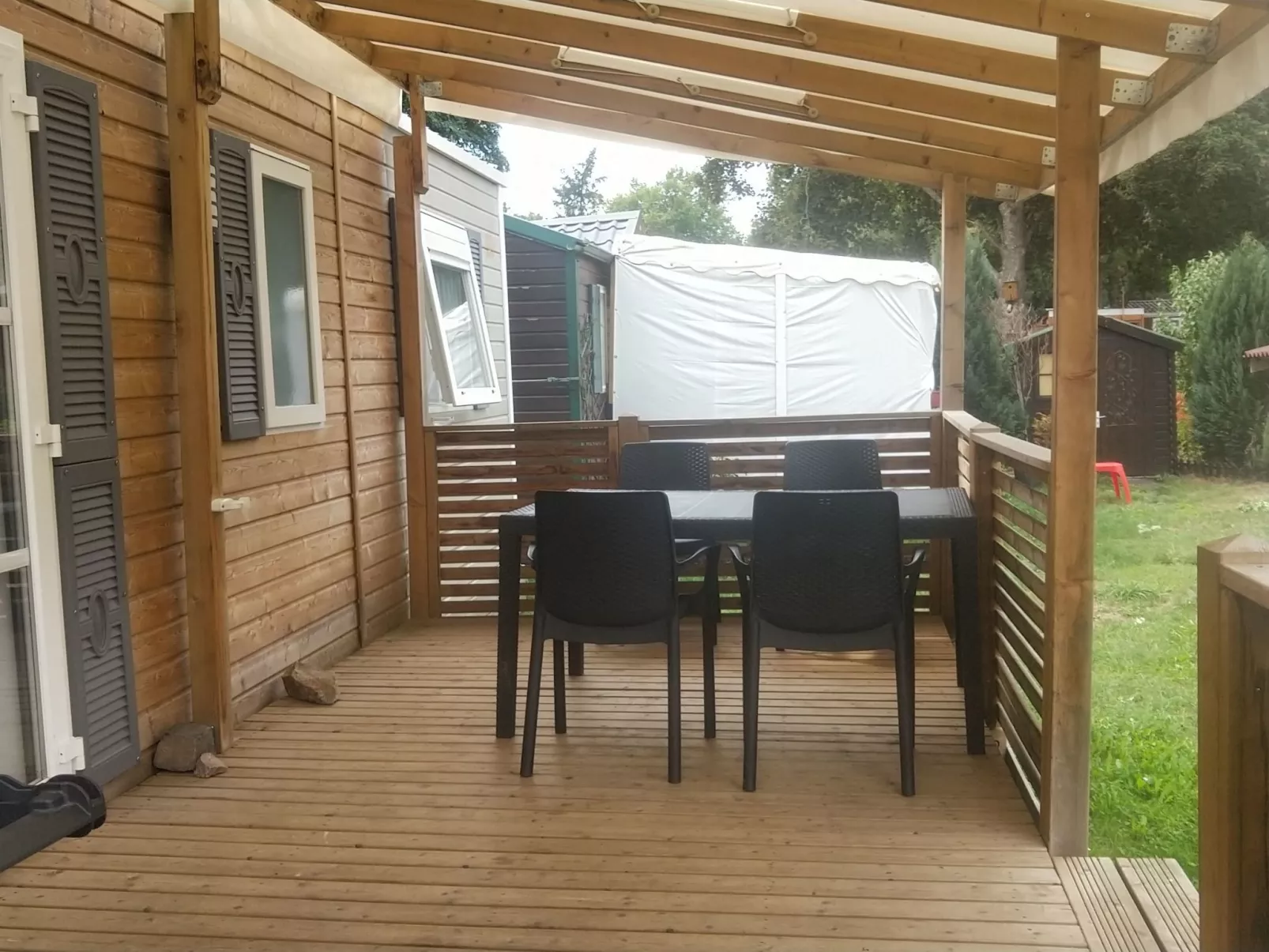 Standing Mobilheim 6 Plätze 2 Bäder-Draußen