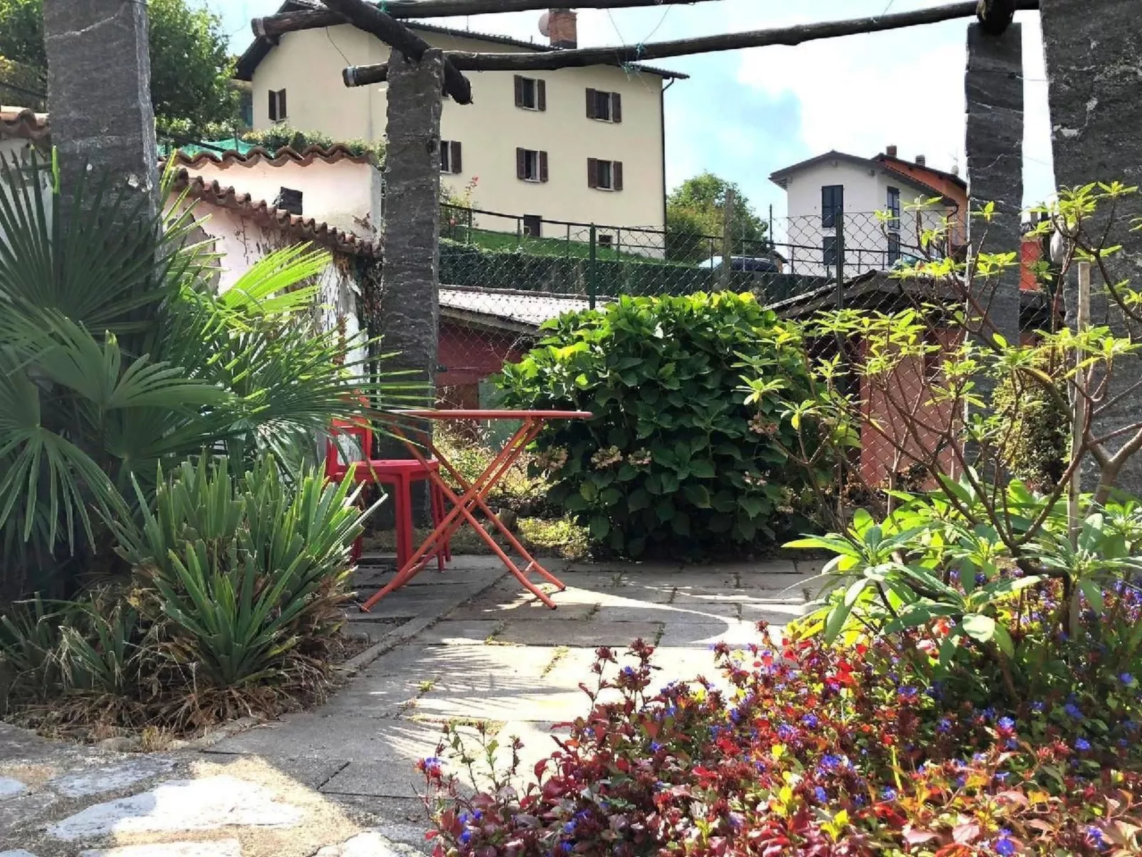 Mit Bergblick-Draußen