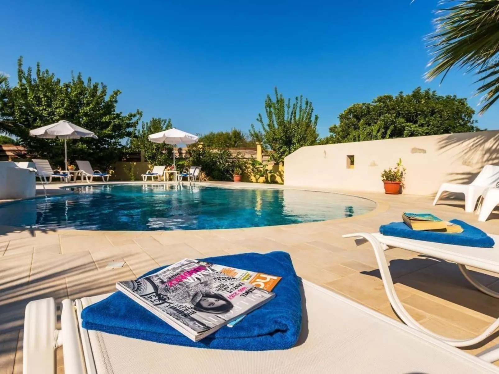 Ferienvilla "Xenos 2" mit Blick auf das Wasser-Outside