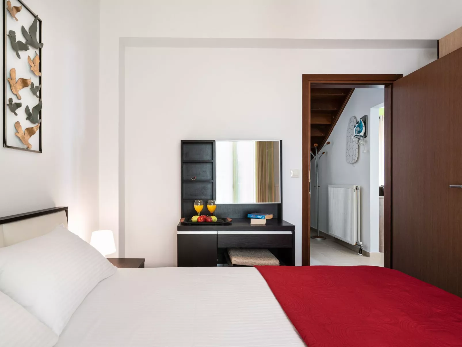 "Mirthios Panorama"-Inside