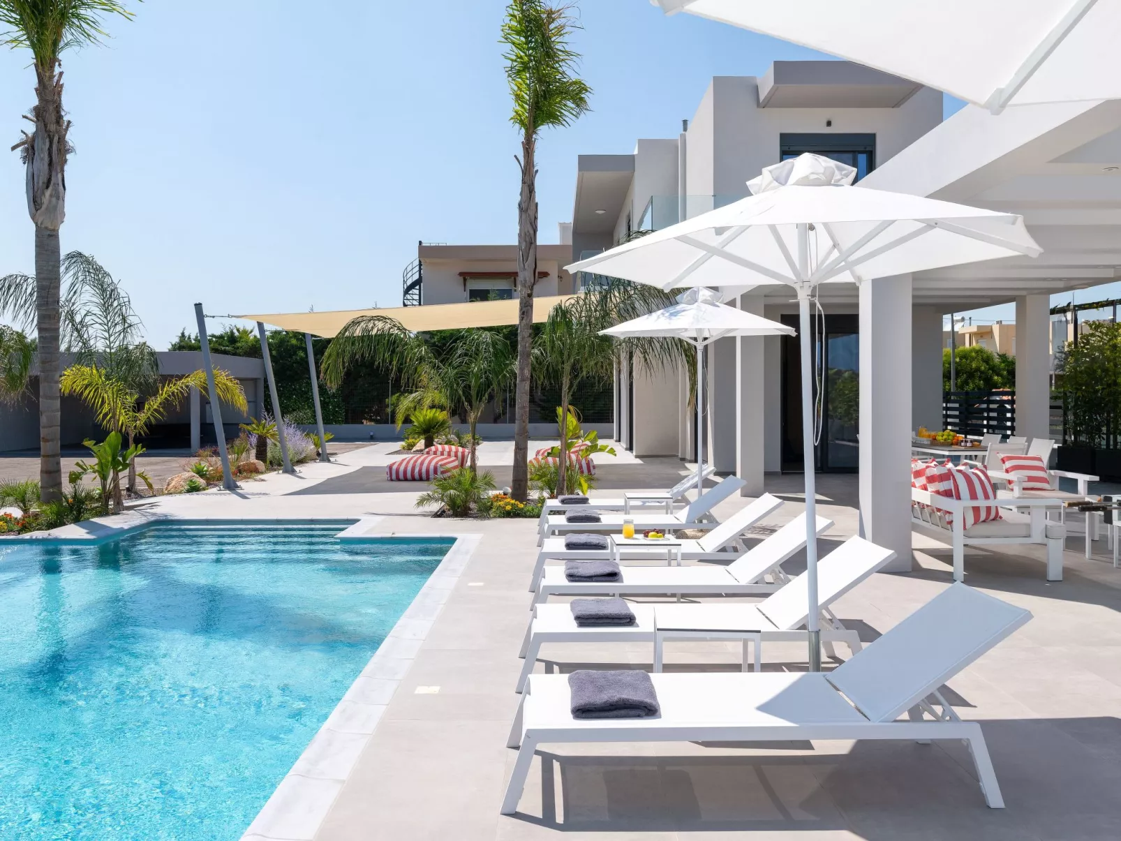 Villa Korali-Draußen