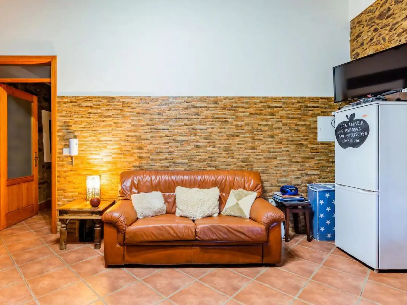 Mit Garten, Grill und Terrasse-Dedans