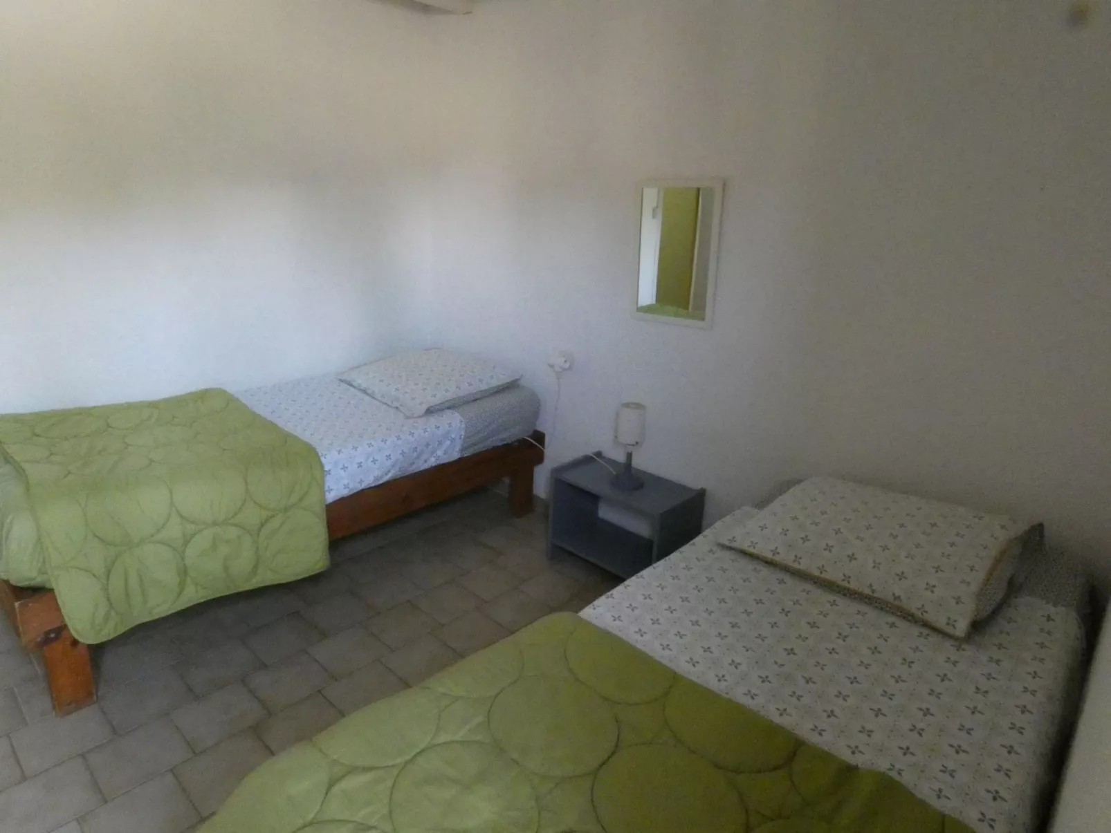 "La Cigale" mit Schwimmbad-Drinnen