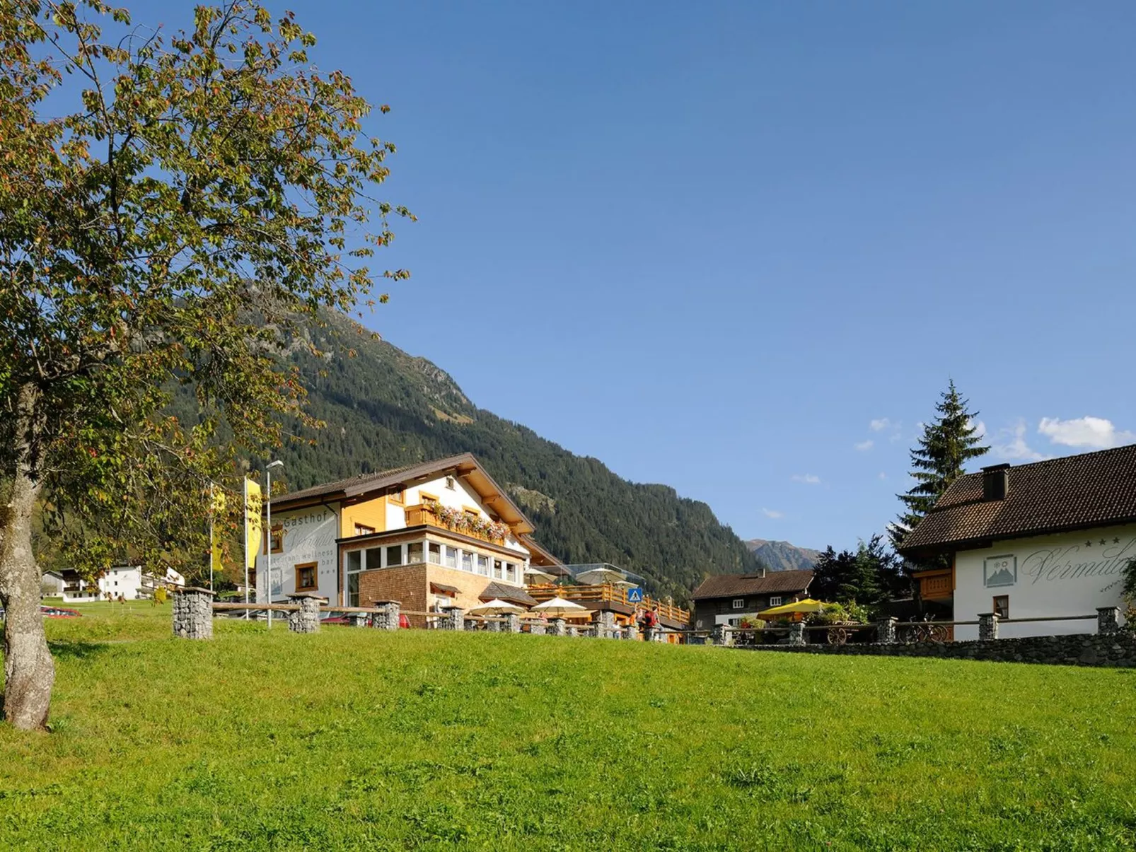 Ruhige Wohnung in Sankt Gallenkirch mit Garten-Outside