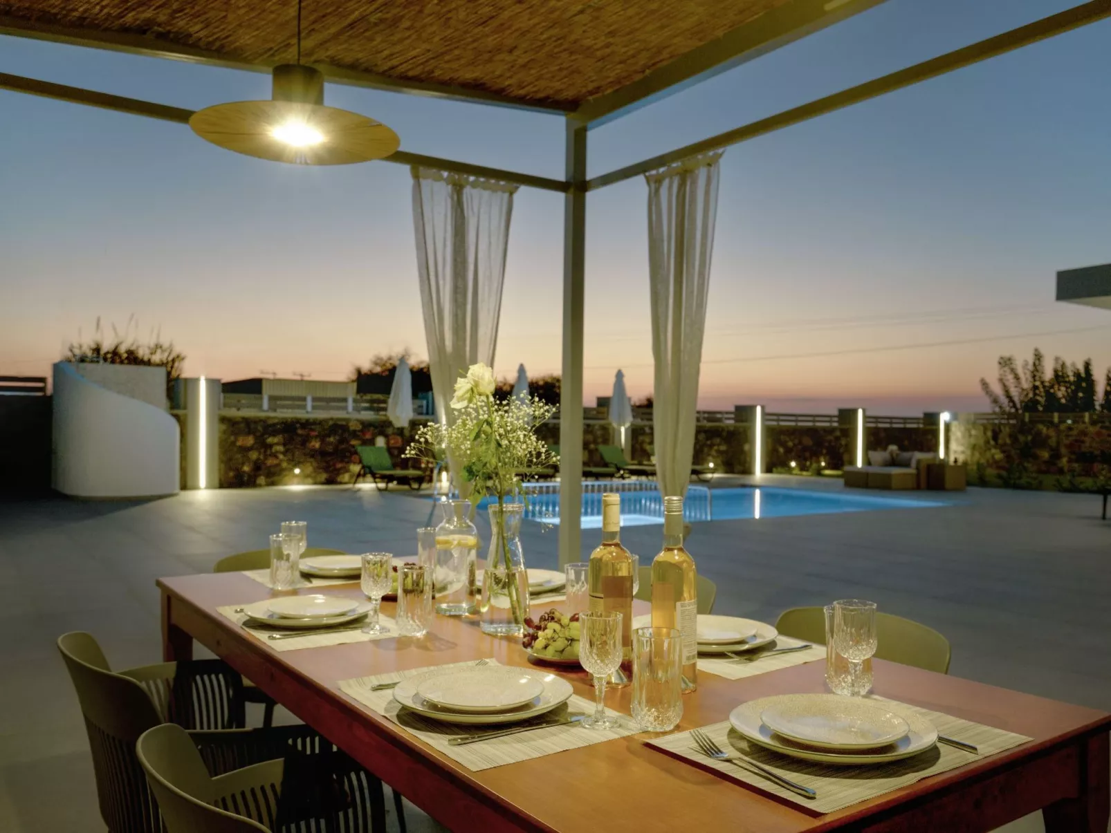 "Luna" mit Privatparkplatz-Draußen