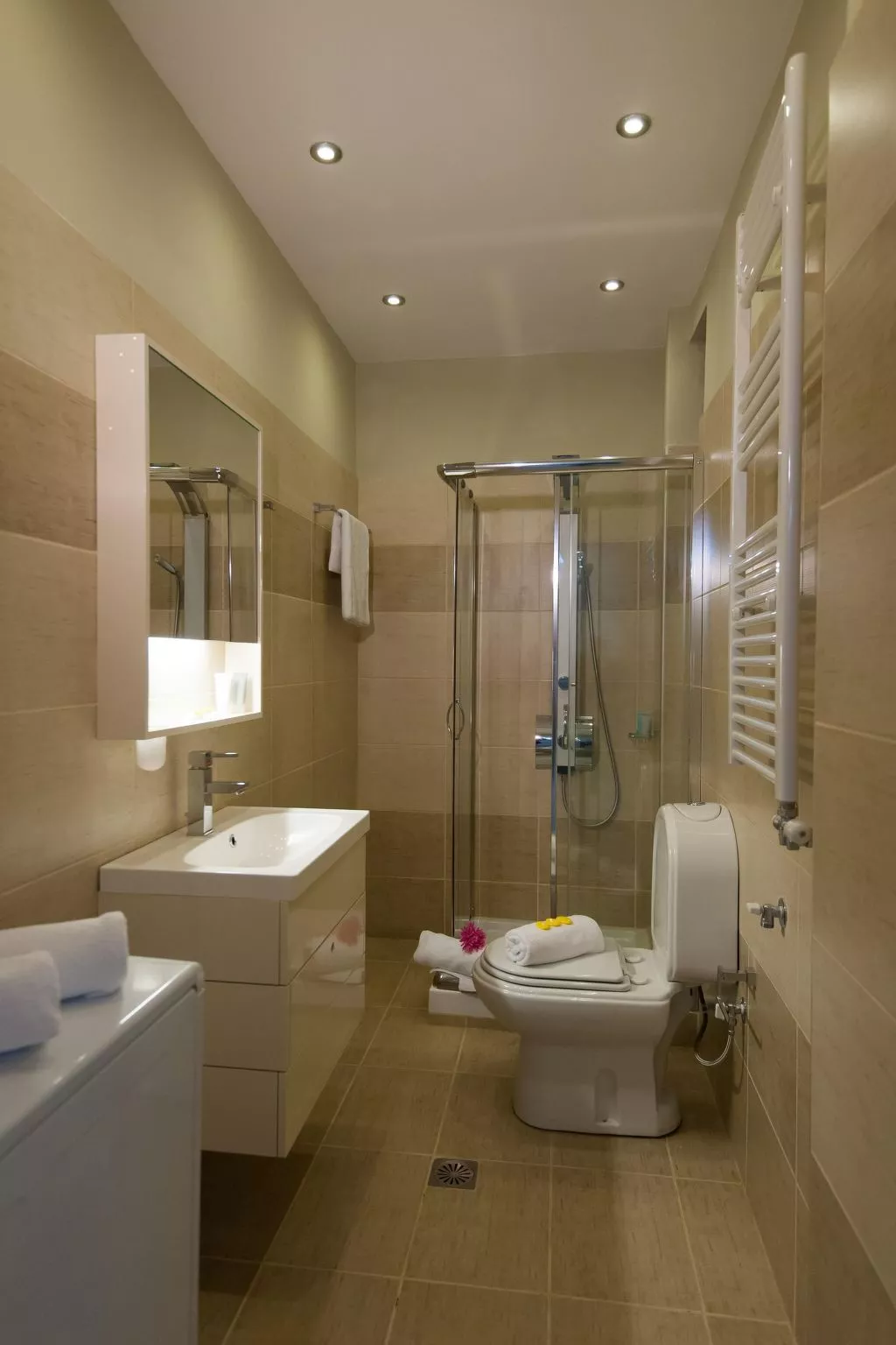 Ferienvilla Natur mit Pool und Terrasse-Inside