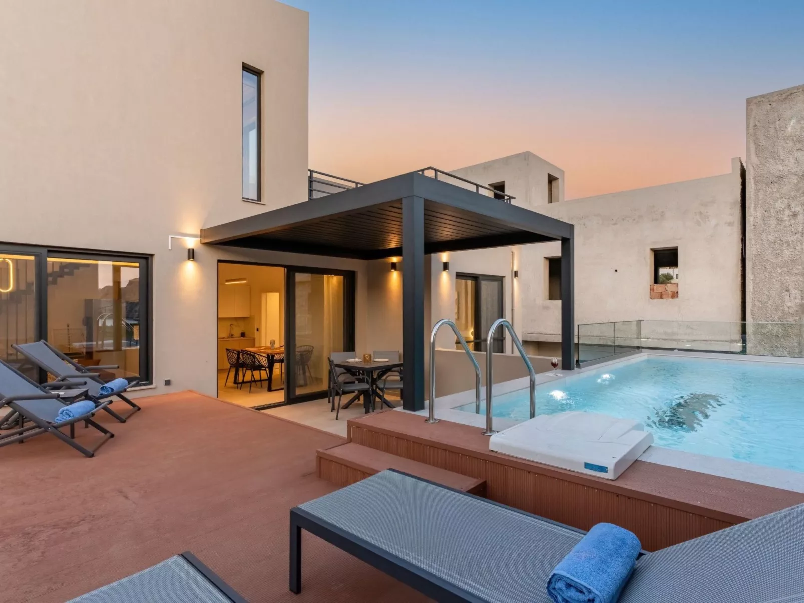 Neue Villa Dandelion, Privater Pool, 100m zum Strand