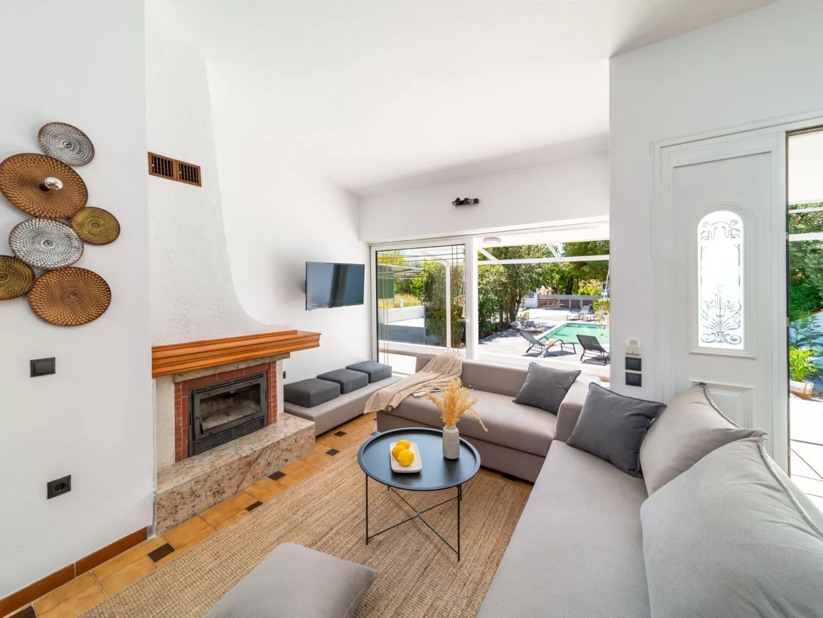 Ixian Bliss Pool Villa-Dehors