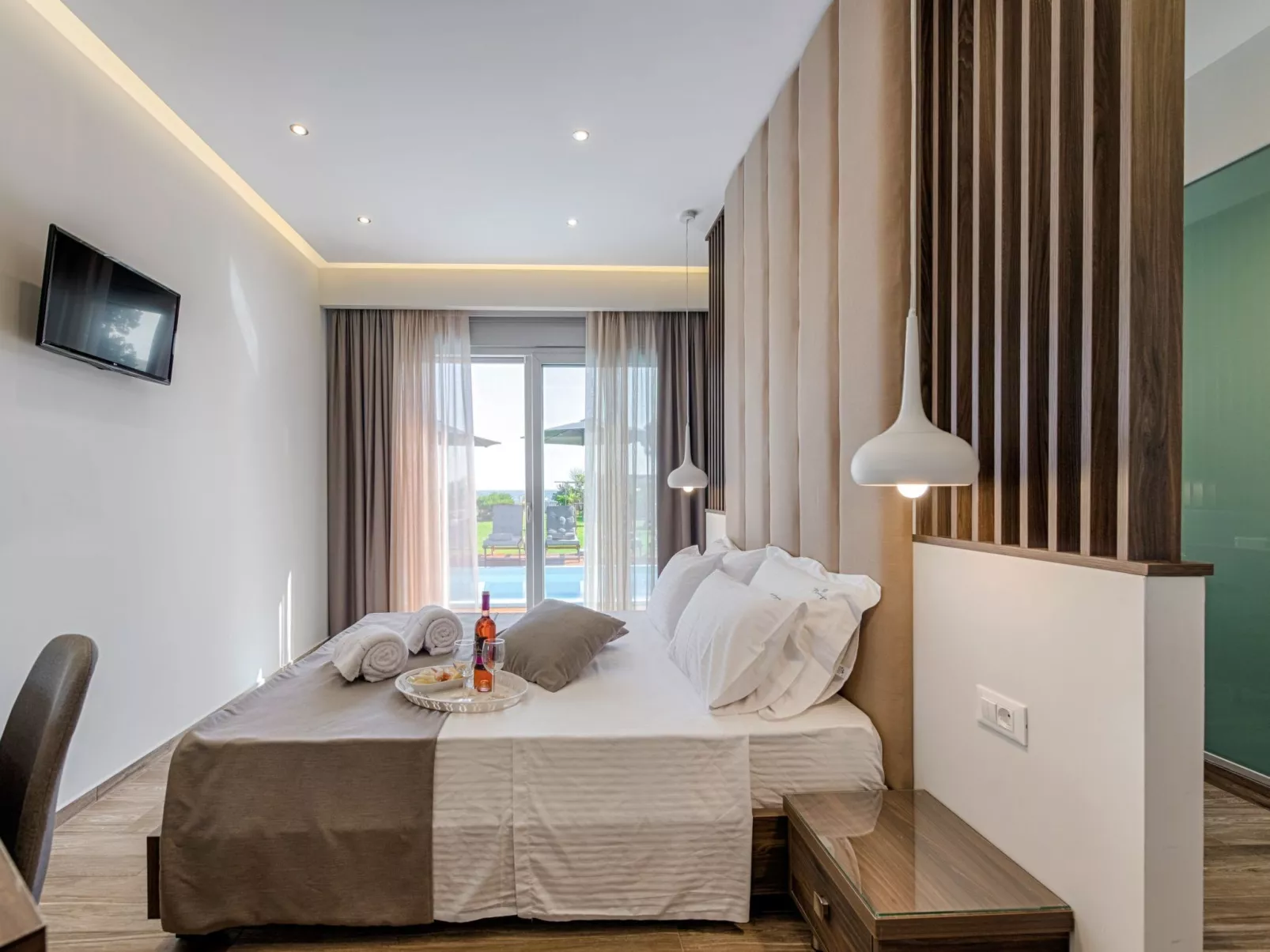 Nastazia Luxury Beach House-Image-tags.info