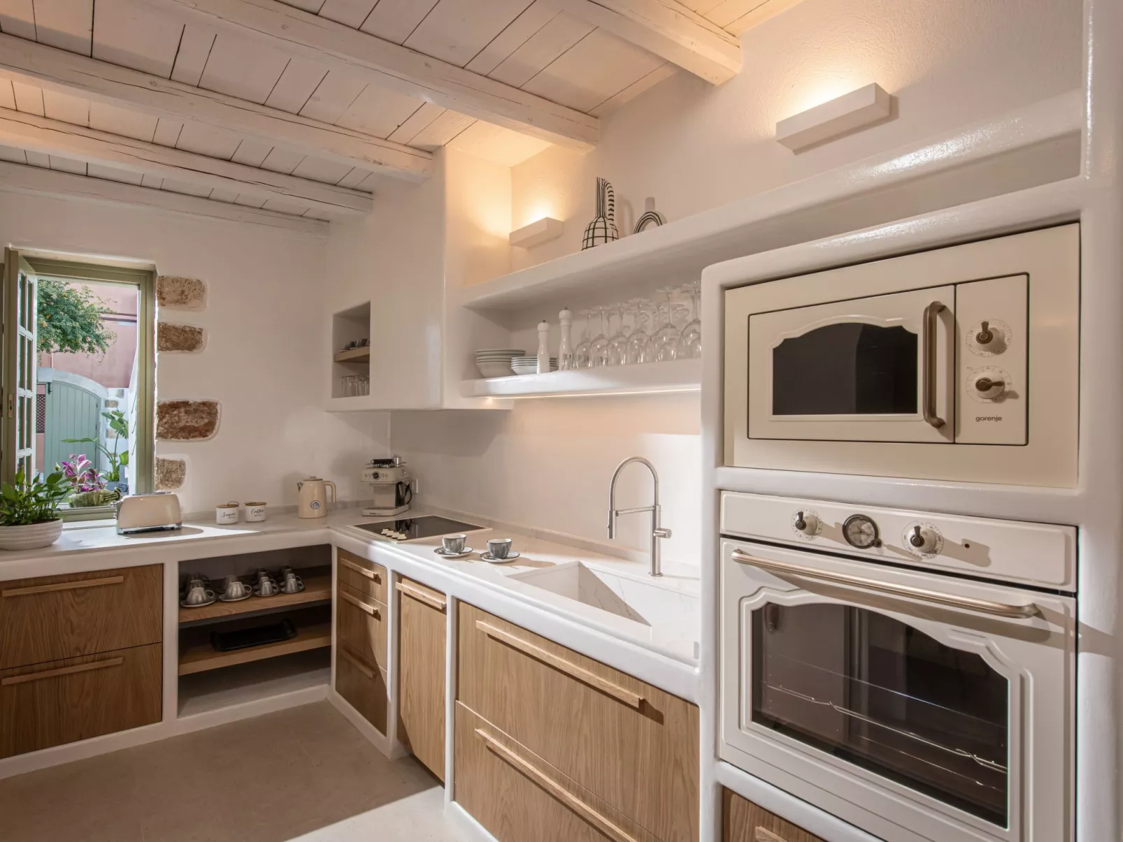 Mint Villa "by Checkin"-Drinnen