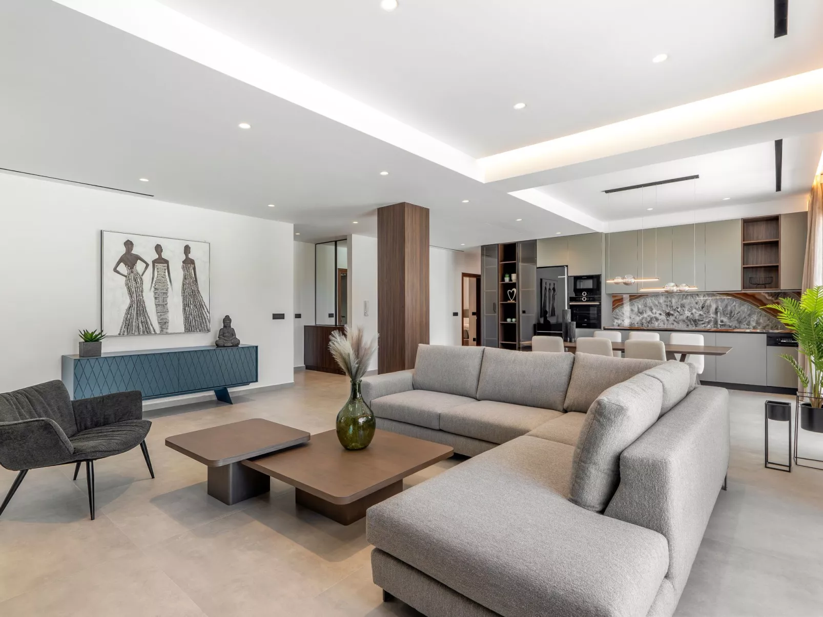 Emerald Estate-Dedans