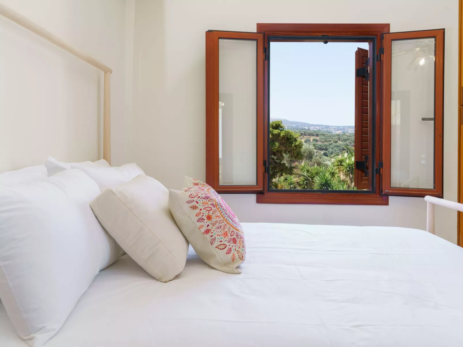 Villa mit Meerblick und privatem Pool, BBQ 1,5km vom Strand entfernt-Drinnen