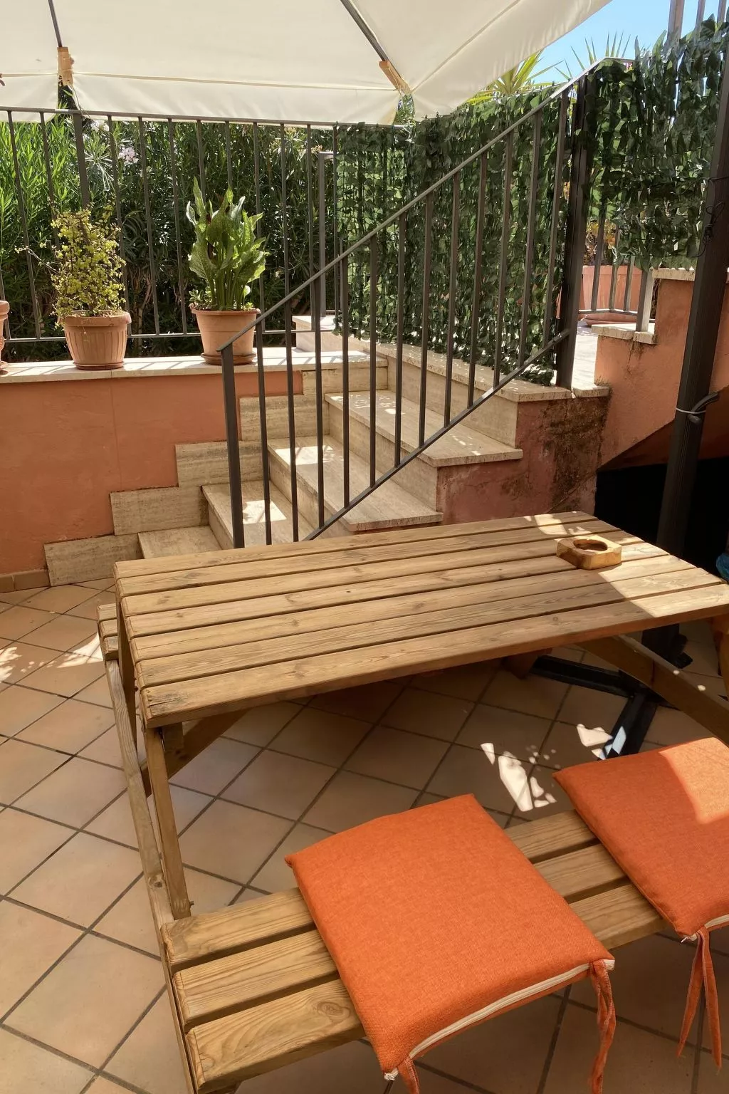 'Sail Yacht'-Draußen